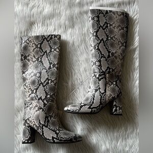 Snake Print Knee-High Block Heel Boots - White/Black